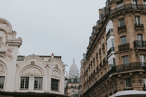 Blick auf die Sacré-Cœur-Kirche in Paris, Frankreich
