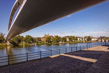 Voetgangersbrug in Maastricht van Rob Boon