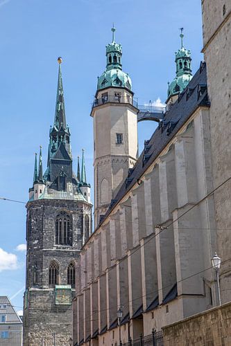 Halle/Saale - La tour rouge et les tours haussmanniennes