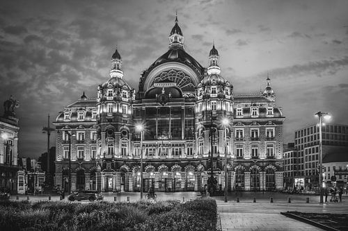 Anvers-Central - Architecture intemporelle | Noir et blanc