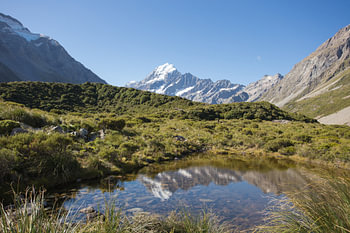 Aoraki/Mount Cook reflecteert in een vijfer, Nieuw Zeeland