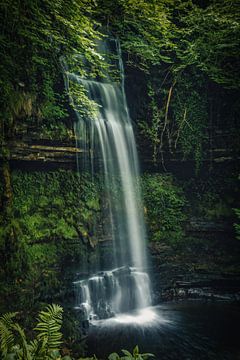 Gemälde-Look - Glencare Wasserfall von Martin Diebel