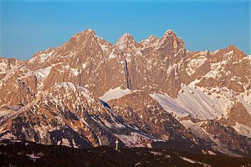 Le Hohe Dachstein au crépuscule sur Christa Kramer