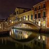 Venedig - eine Brücke bei Nacht von Götz Gringmuth-Dallmer Photography