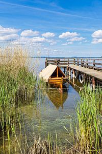 Fischerboot am Achterwasser bei Warthe auf der Insel Usedom