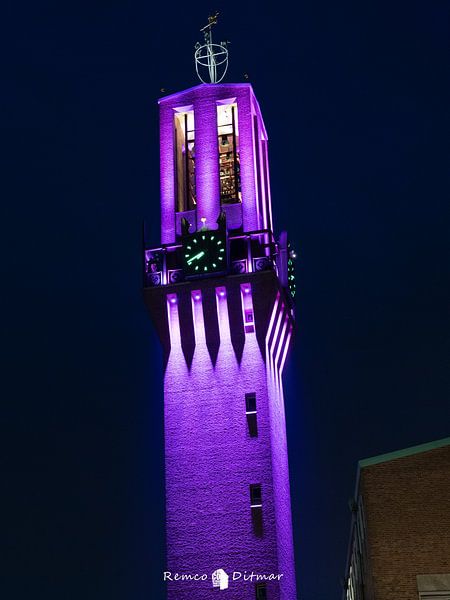 Hengelo city hall tower (purple) by Remco Ditmar