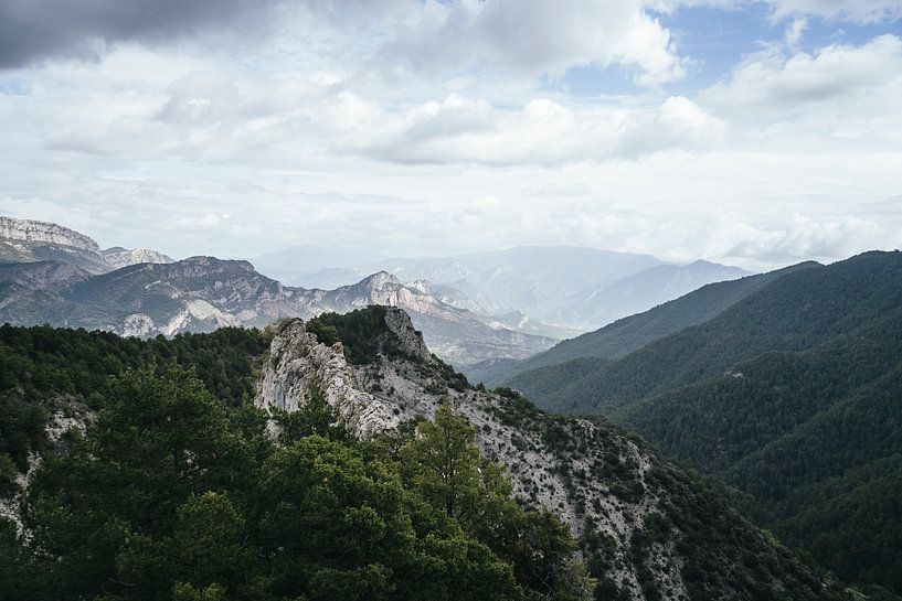 Spanish mountains, rugged nature by Dorien Vleeming