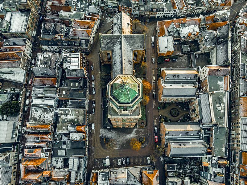 Zwolle Peperbus Kirchturm während eines kalten Wintersonnenaufgangs von Sjoerd van der Wal Fotografie
