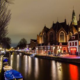 Oude Kerk te Amsterdam van Claudia Kool Kool