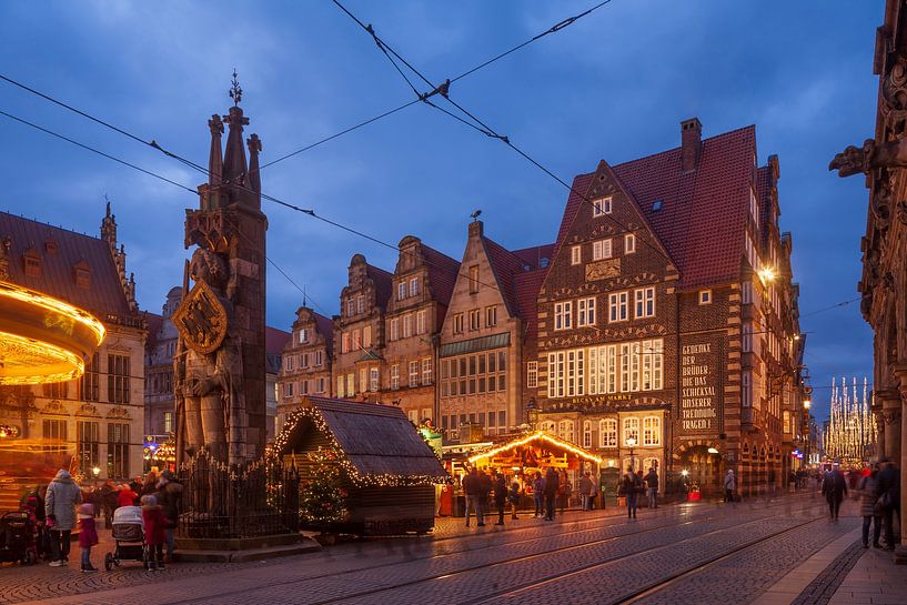 Christmas Market, Market Square, Bremen by Torsten Krüger