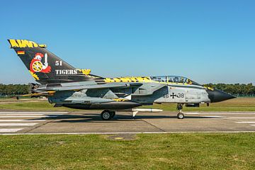 Duitse Panavia Tornado (46+38) met tijger livery.