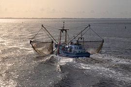 Fischkutter auf dem Wattenmeer von Klaas Doting