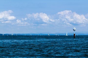 Sailing at Lake Constance van Caroline Troll