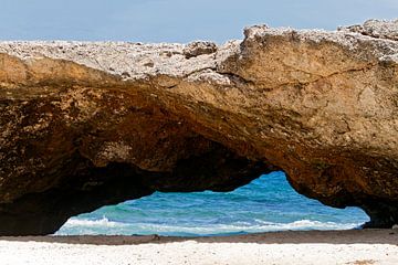 natuurlijke brug in aruba van gea strucks