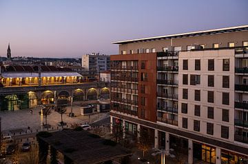 Panorama van Nîmes bij nacht van Werner Lerooy