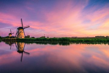 Schitterende Avond op Kinderdijk van Samantha Rorijs