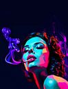 Pop Colour Art: Rokende Vrouw Modern van Surreal Media thumbnail