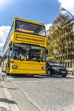 Bus für Stadtrundfahrten von Norbert Sülzner