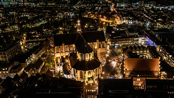 Luchtfoto Grote Sint-Laurenskerk te Alkmaar