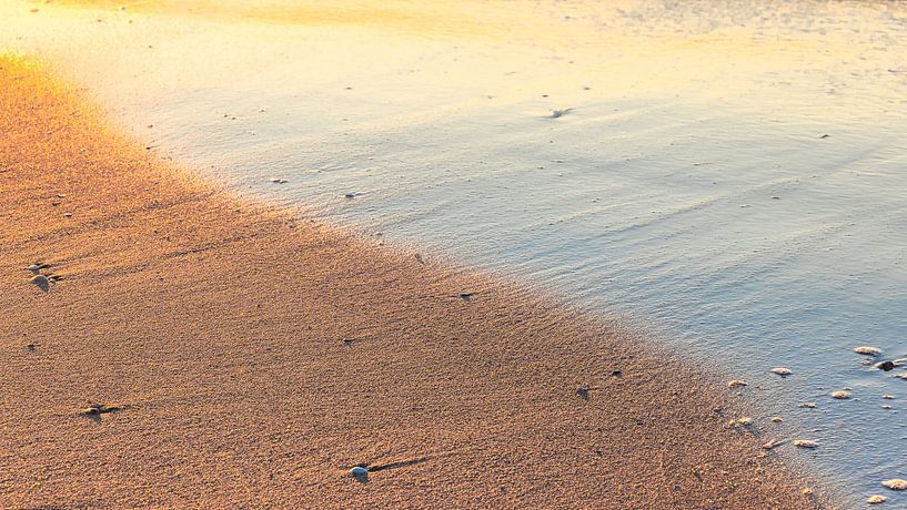 Sand-sea abstraction by Rob IJsselstein