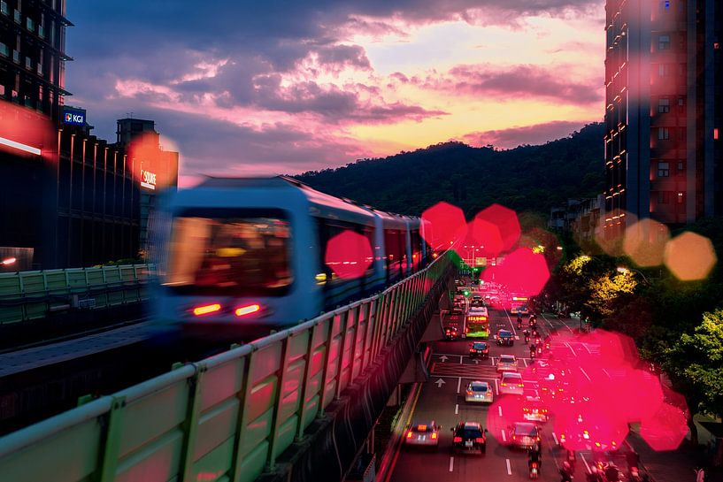 Taipei by Hello Pompoyo
