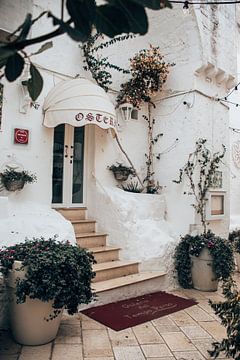 Restaurant, Ostuni, Puglia, Italië van Gertrude van den Brink