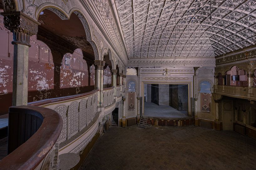 Verlassenes Theater von Tim Vlielander