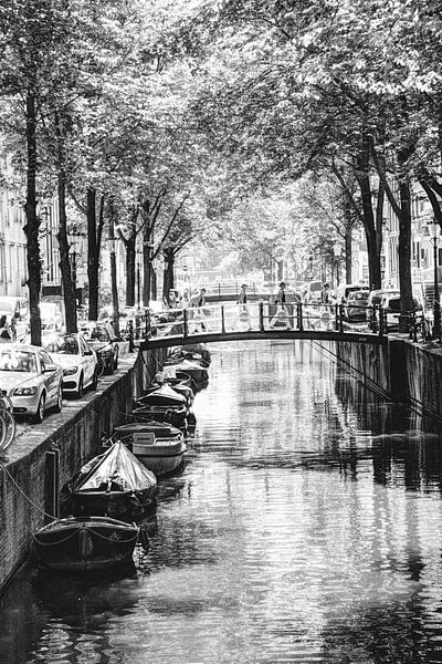 Binnenstad van Amsterdam Nederland Zwart-Wit van Hendrik-Jan Kornelis