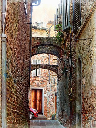 Verbindend steegje Citta della Pieve Umbrië