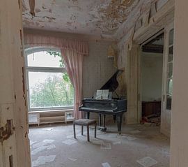 Play a song by Esmeralda Boertjes