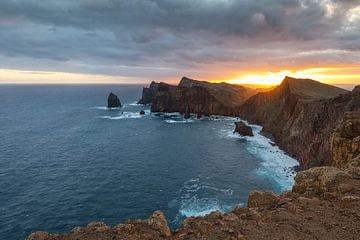 Lever de soleil à da Ponta do Rosto sur Rick Goede