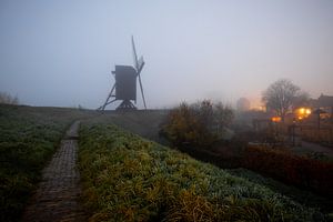Brouillard dense Heemtuin Heusden avec Moulin