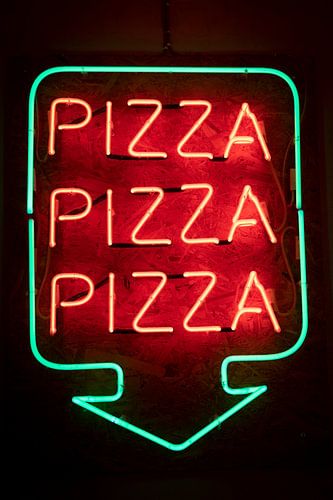 Neon-Pizza-Schild in Soho London UK