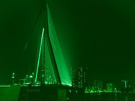 Erasmusbrug - Rotterdam in groen by Ineke Duijzer