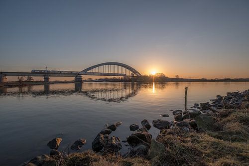 Zonsopkomst spoorbrug Culemborg