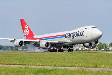 Landing Cargolux Airlines Boeing 747-8 op de Polderbaan.