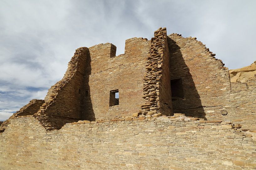 Pueblo Bonito (Pueblo culture) Building in Chaco Canyon, US state of New Mexico USA by Frank Fichtmüller