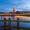 De skyline van Zwolle tijdens Blue hour van Rick Kloekke