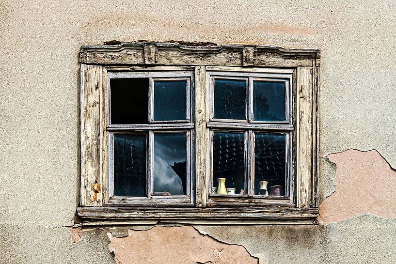 Window by Klaartje Majoor