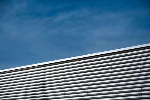 Minimalist metal