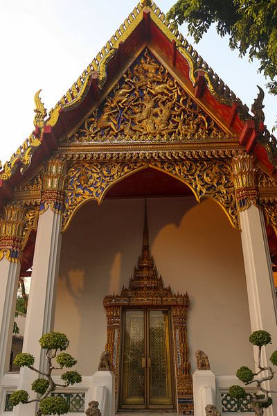 Phra Viharn Kod entrance door and roof at Wat Pho temple. by kall3bu