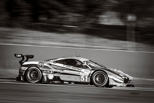AF Corse Ferrari 488 GTE racewagen met hoge snelheid