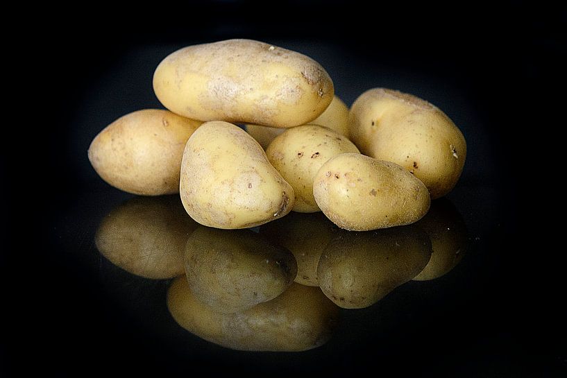 aardappelen by Maren Oude Essink