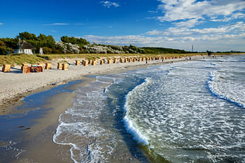 Avondsfeer op het Oostzeestrand bij Wustrow