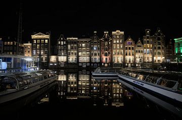 Een typische straat beeld in Amsterdam. van Zuidfotograaf