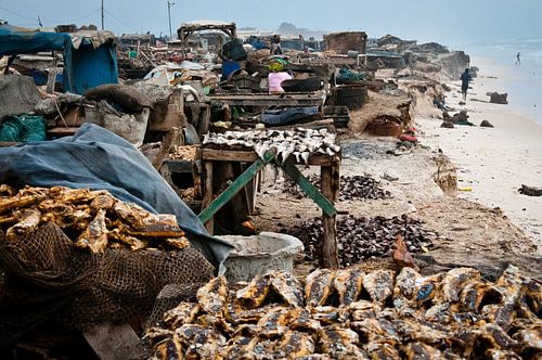 Gedroogde vismarkt in Kafountine (Senegal)