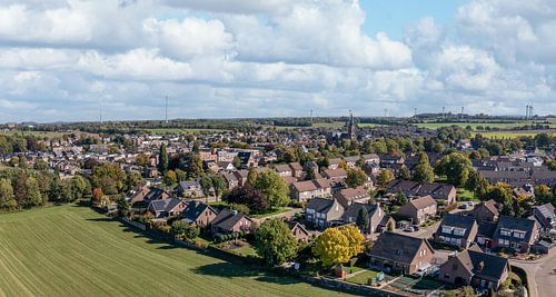 Luchtpanorama  van het kerkdorpje Bocholtz in Zuid-Limburg