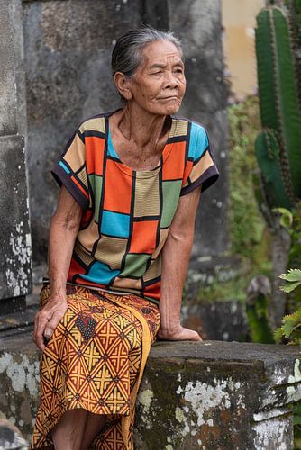 Vieille femme balinaise