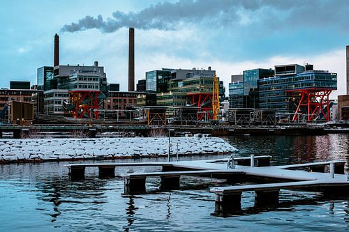Ruoholahti Winter Waterfront – Modern Blocks & Red Frames