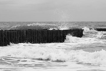 Wellenbrecher in der Nordsee von MSP Canvas